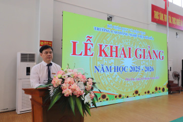 TRƯỜNG CAO ĐẲNG NGHỀ VIỆT – XÔ SỐ 1 KHAI GIẢNG NĂM HỌC 2025 – 2026 GẮN VỚI KỶ NIỆM 80 NĂM THÀNH LẬP BỘ GIÁO DỤC VÀ ĐÀO TẠO