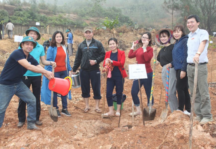 Tết trồng cây xuân Mậu Tuất 2018