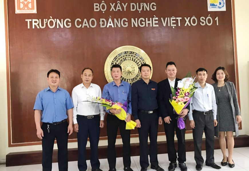 Gặp mặt nhân kỷ niệm 65 năm ngày Thầy thuốc Việt Nam 27/2