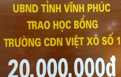 HỘI- QUỸ KHUYẾN HỌC TỈNH VĨNH PHÚC TRAO HỌC BỔNG CHO “HỌC SINH NGHÈO VƯỢT KHÓ”