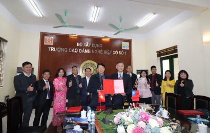 Trường Đại học Khoa học Công nghệ Ngô Phụng – Đài Loan  thăm và làm việc tại nhà trường