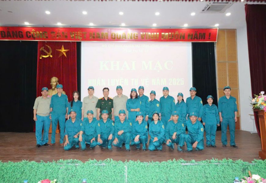 Khai mạc huấn luyện lực lượng dân quân tự vệ năm 2025