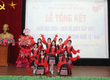 Closing Ceremony for the 2024-2025 Academic Year of the Continuing Education Program at the High School Level and Graduation Ceremony for the 12th Grade Class of 2025 (K46). Closing Ceremony for the 2024-2025 Academic Year of the Continuing Education Program at the High School Level and Graduation Ceremony for the 12th Grade Class of 2025 (K46).