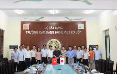 Lễ kí kết biên bản ghi nhớ hợp tác Trường cao đẳng nghề Việt Xô số 1 – Tổ chức nhân lực quốc tế Atom – công ty CP XKLĐ & TM Bảo Việt