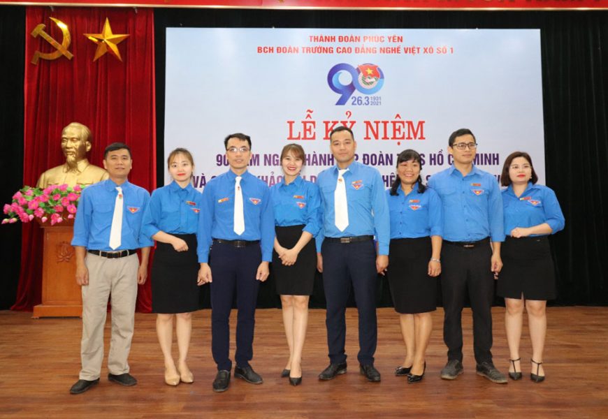 Lễ Kỷ niệm 90 năm ngày thành lập đoàn TNSCHCM Và chung khảo Hội diễn văn nghệ HSSV