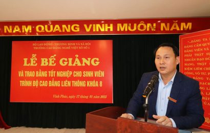 LỄ BẾ GIẢNG VÀ TRAO BẰNG TỐT NGHIỆP  CHO SINH VIÊN TRÌNH ĐỘ CAO ĐẲNG LIÊN THÔNG KHÓA 8