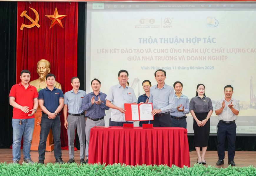 Thỏa thuận hợp tác liên kết đào tạo và cung ứng nhân lực  chất lượng cao giữa nhà trường và doanh nghiệp